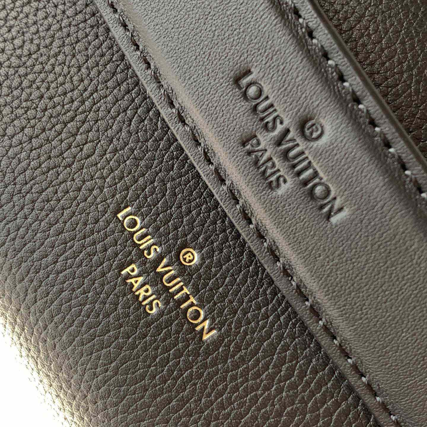 Louis Vuitton Side Trunk MM   M25160 （18 x 12 x 8cm） - FashionPlug