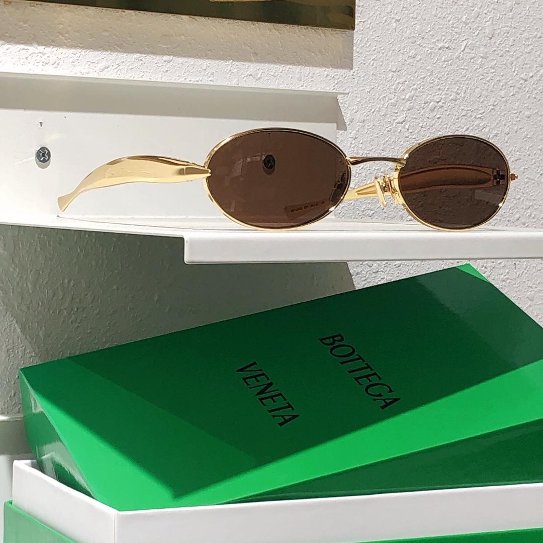 Bottega Veneta BV1386S Sunglasses    - FashionPlug