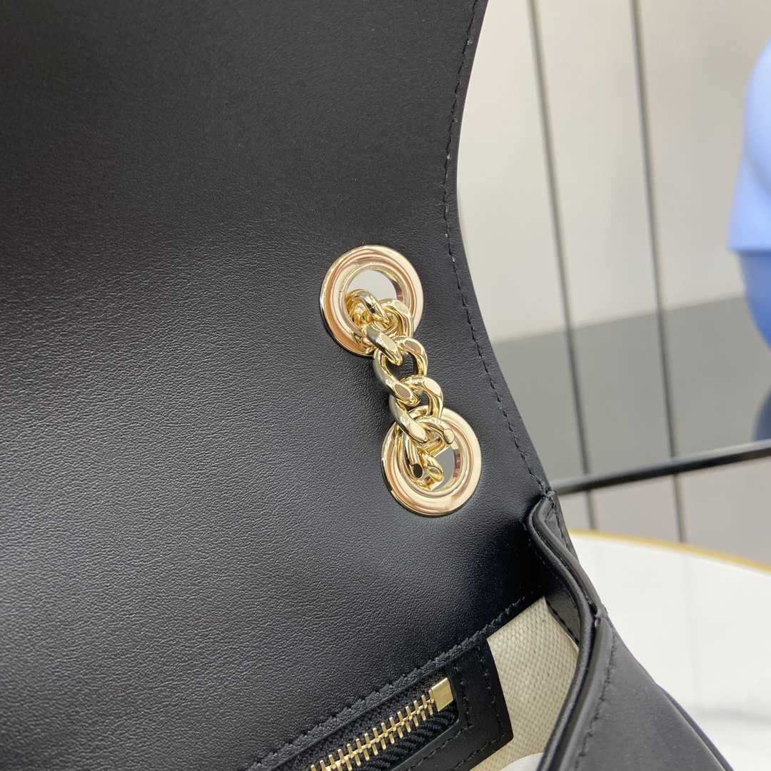 Gucci Blondie Small Shoulder Bag - FashionPlug