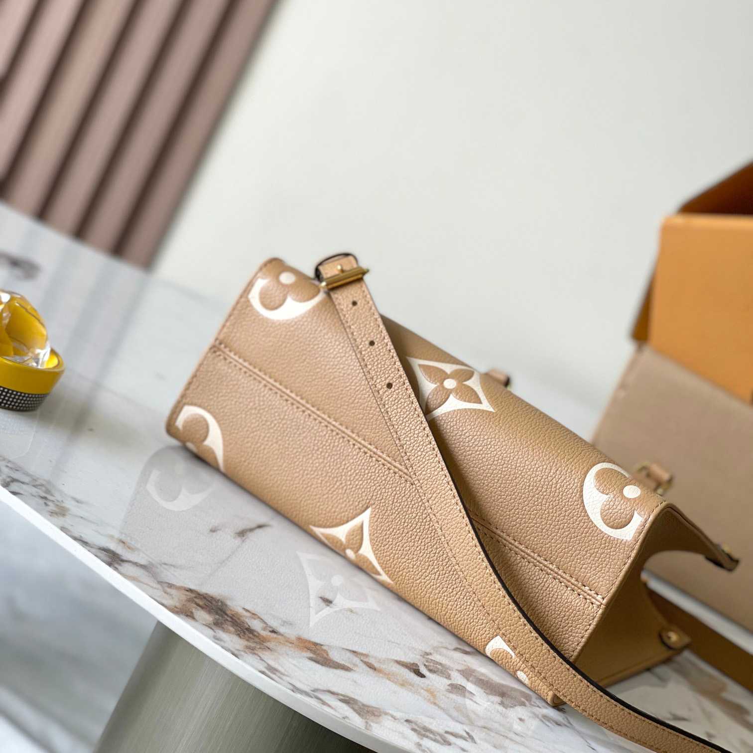 Louis Vuitton OnTheGo PM  M12513 - FashionPlug