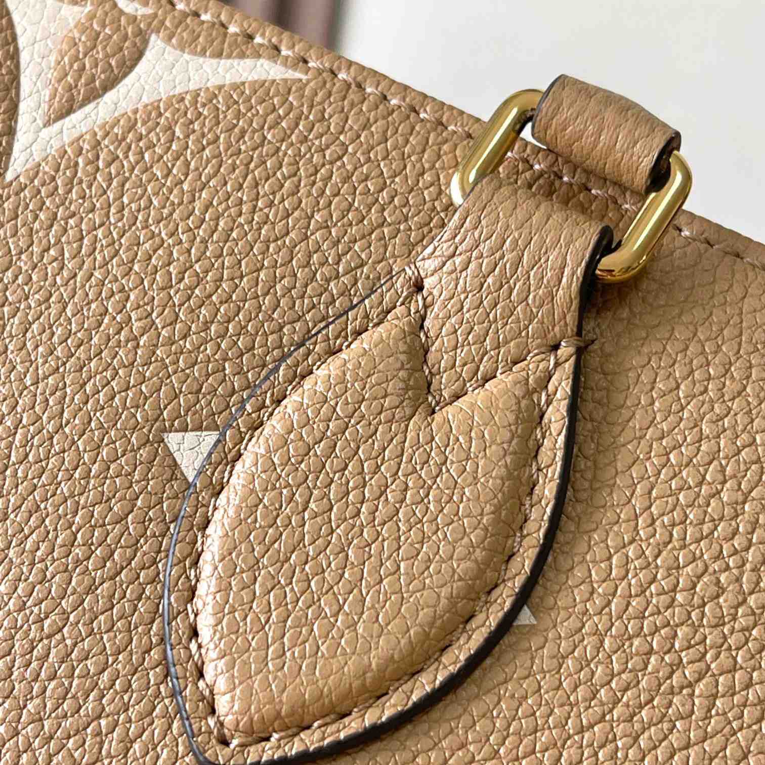 Louis Vuitton OnTheGo PM  M12513 - FashionPlug