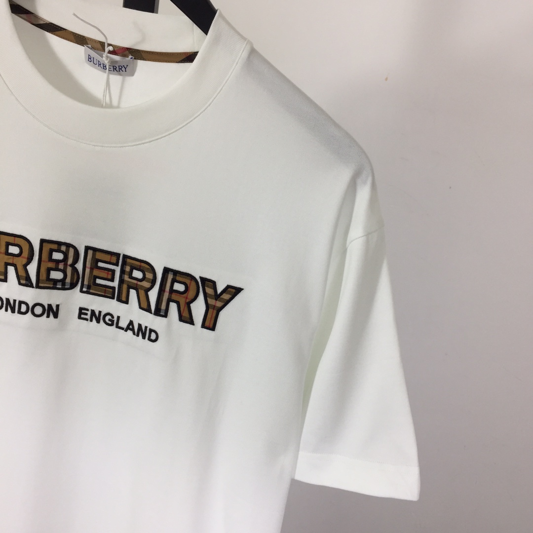 Burberry Cotton T-shirt - FashionPlug