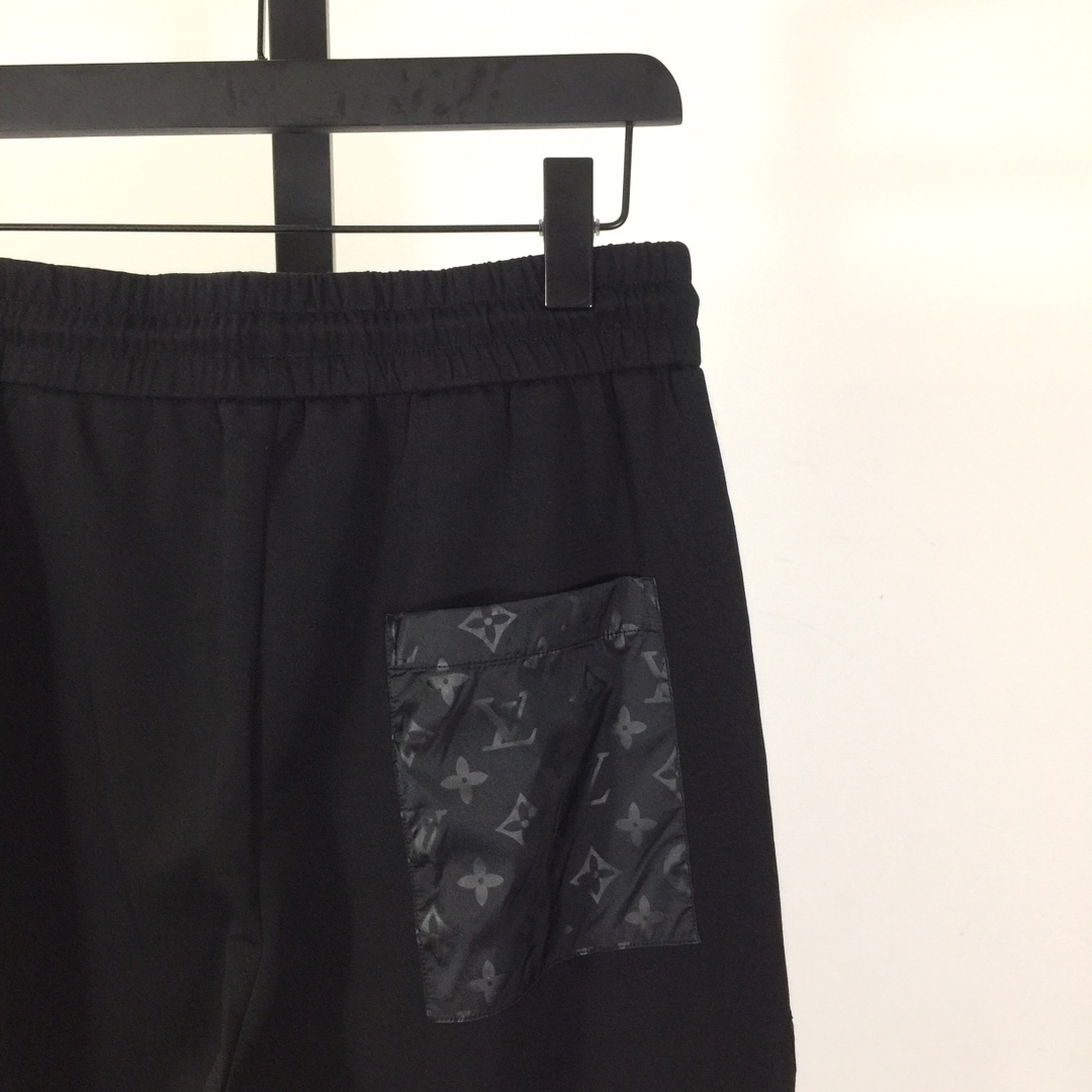 Louis Vuitton Cotton Pants - FashionPlug