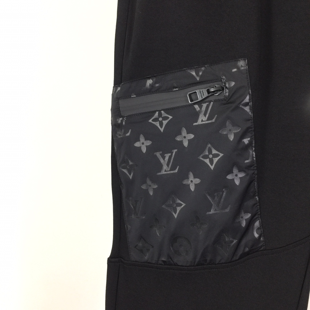 Louis Vuitton Cotton Pants - FashionPlug