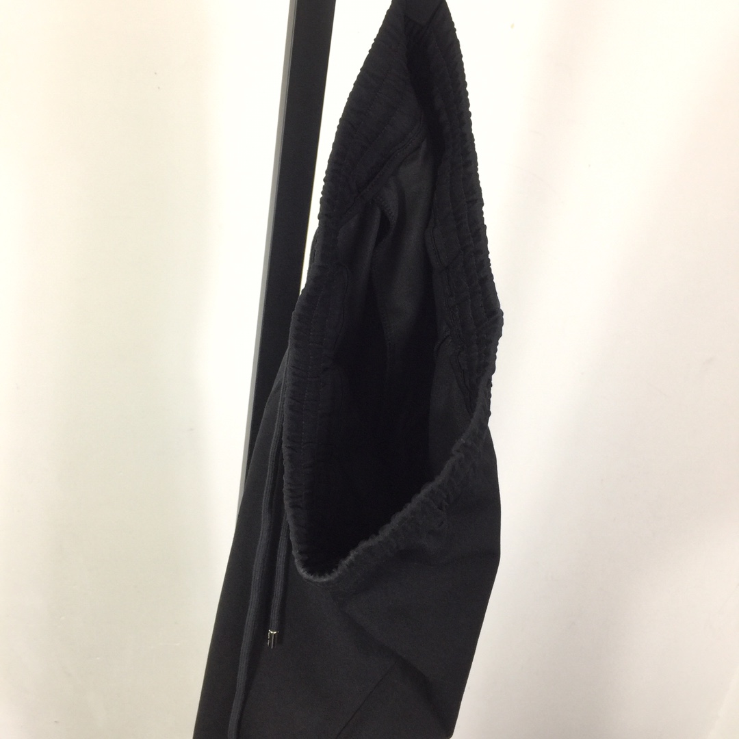 Louis Vuitton Cotton Pants - FashionPlug