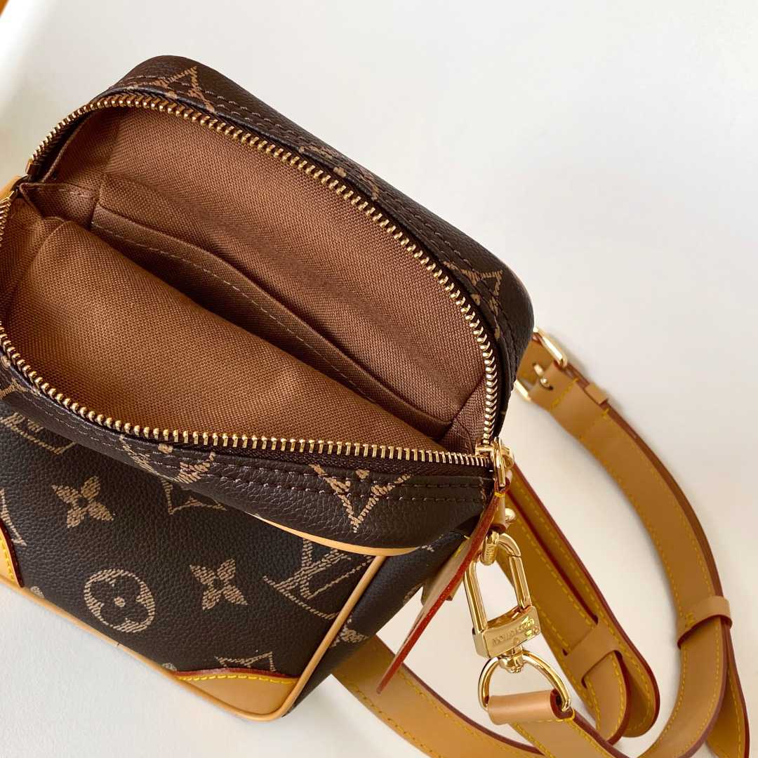 Louis Vuitton Danube   M14106 - FashionPlug