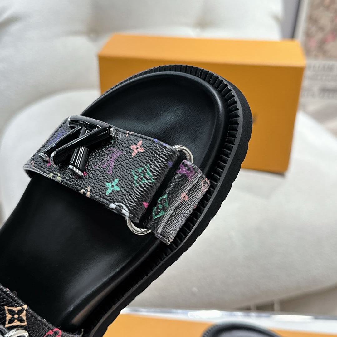 Louis Vuitton LV x TM LV Sunset Flat Comfort Sandal   1AGXFD - FashionPlug