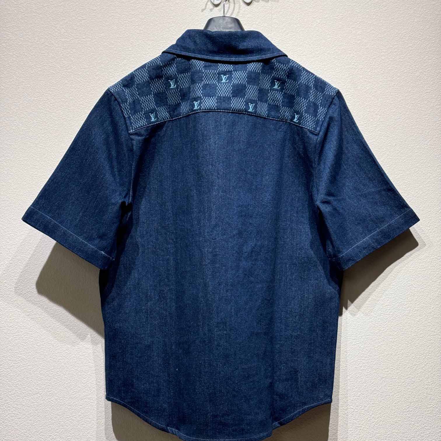 Louis Vuitton Printed Short-Sleeved Denim Shirt   1AFVQL - FashionPlug