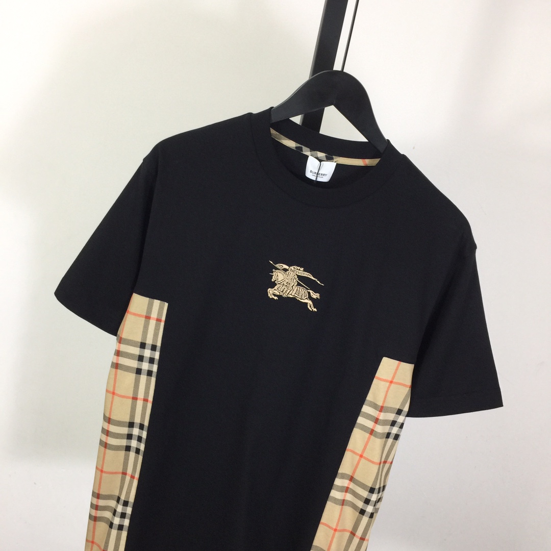 Burberry Cotton T-shirt - FashionPlug