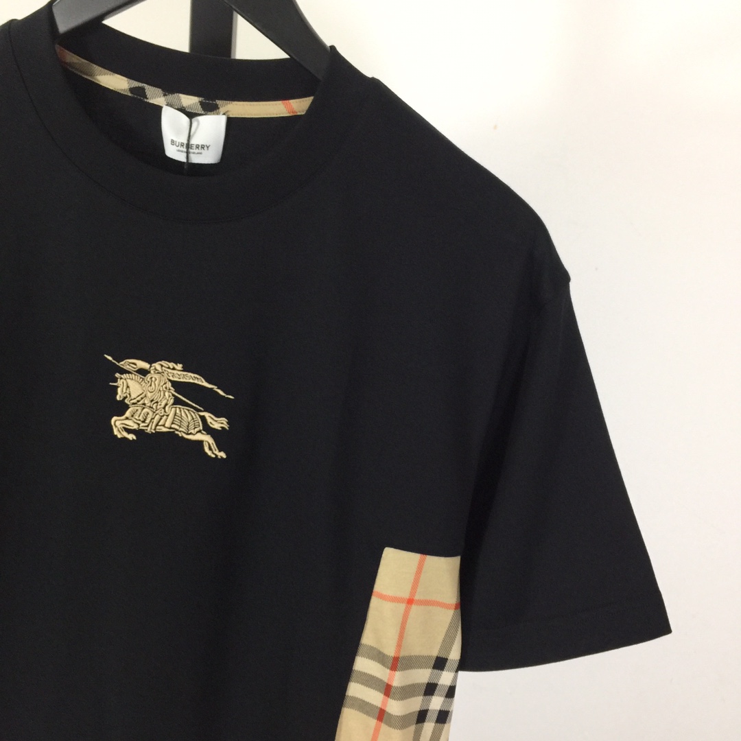Burberry Cotton T-shirt - FashionPlug