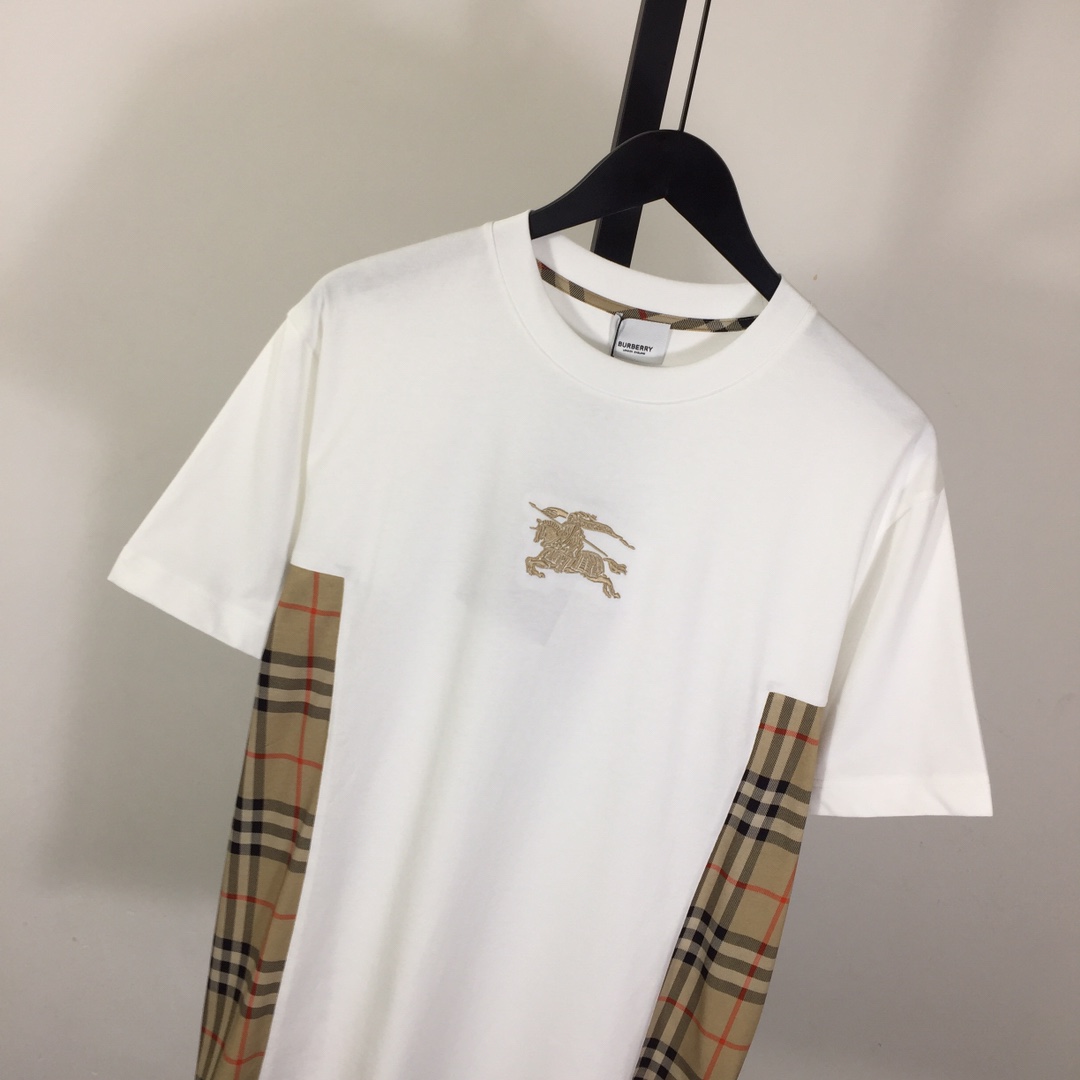 Burberry Cotton T-shirt - FashionPlug