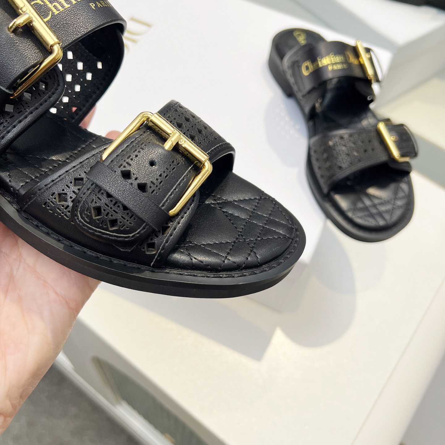 Dior D-Avenue Slide  - FashionPlug
