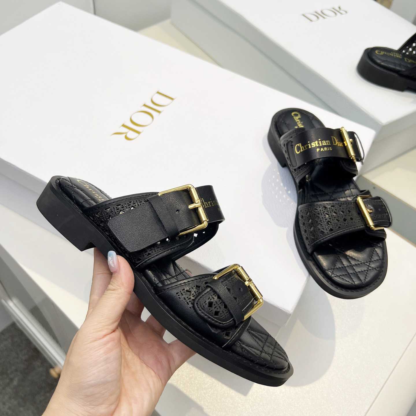 Dior D-Avenue Slide  - FashionPlug