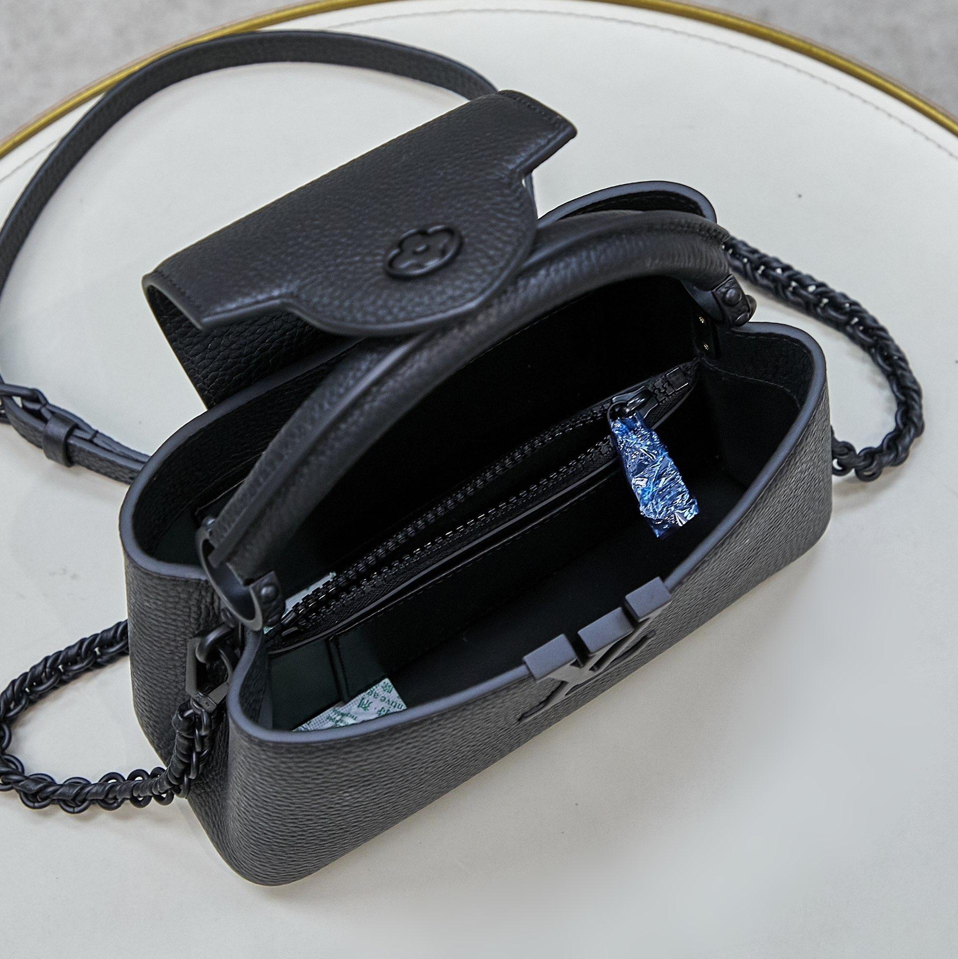 Louis Vuitton Capucines East-West Mini  M23955 - FashionPlug