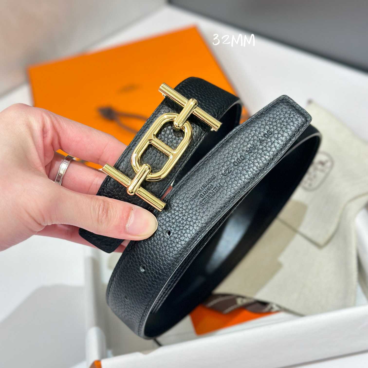 Hermes Ancre Buckle & Reversible Leather Strap 32mm - FashionPlug