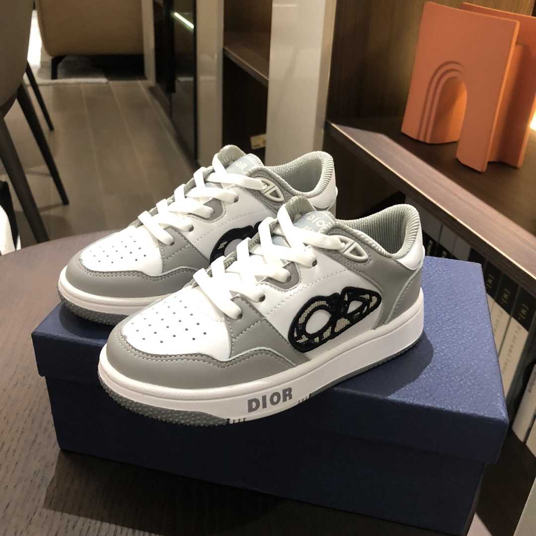 Dior Kids Sneakers - FashionPlug