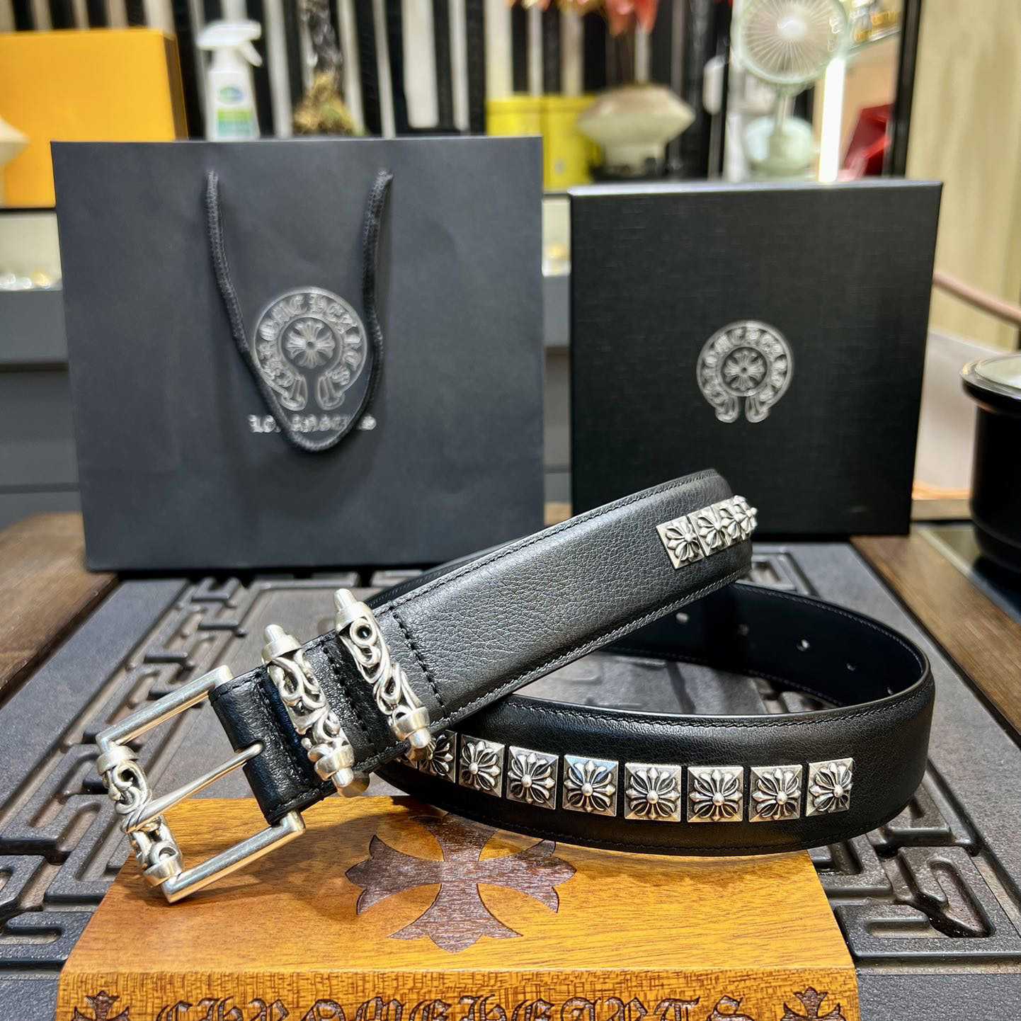 Chrome Hearts Retro Punk Rock Genuine Leather Belt   38MM - FashionPlug