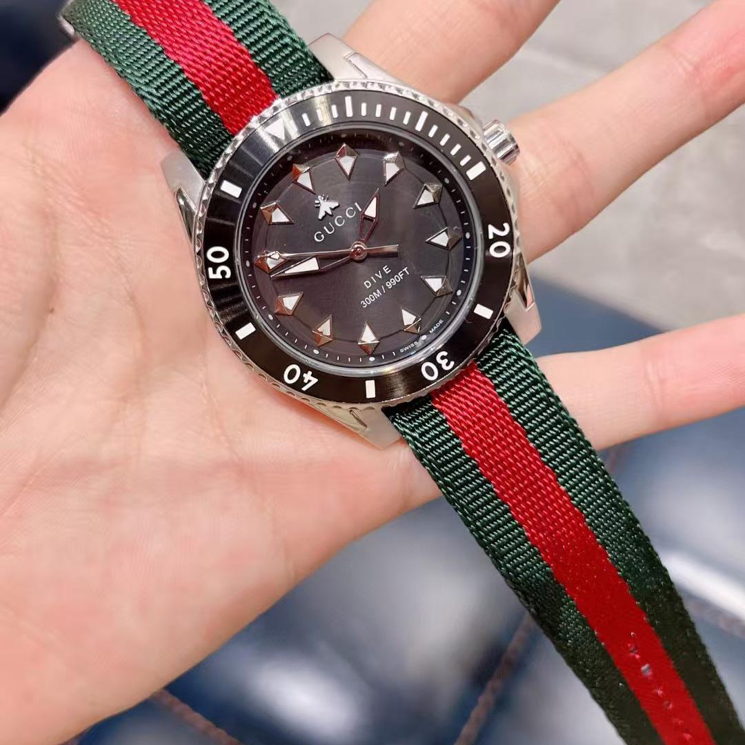 Gucci Watch - FashionPlug