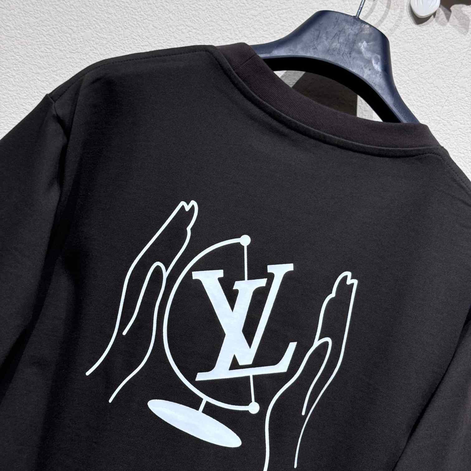 Louis Vuitton Washed Printed Cotton T-Shirt   1AHCLD - FashionPlug