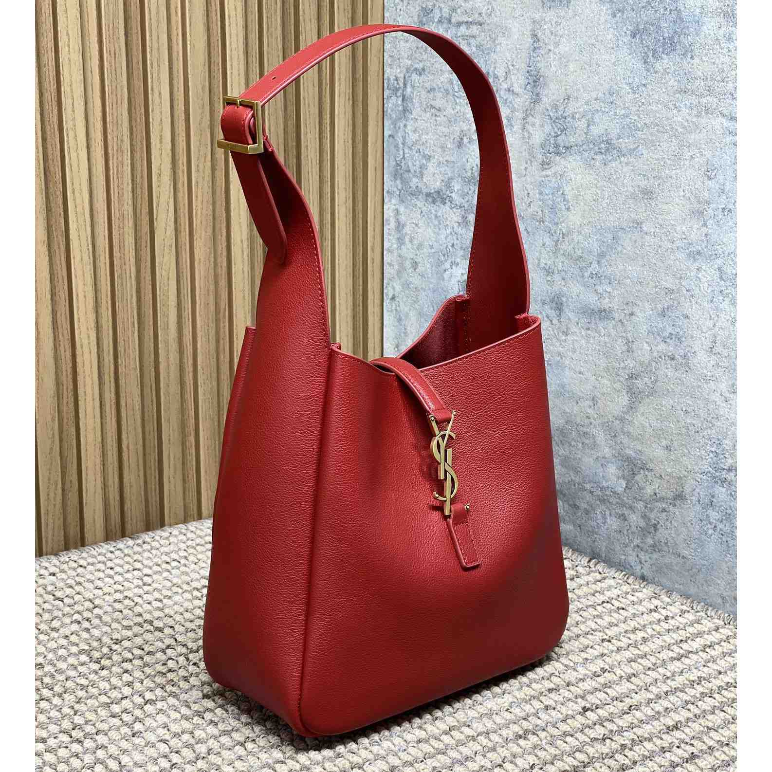 Saint Laurent LE 5 À 7 Supple Small In Grained Leather - FashionPlug