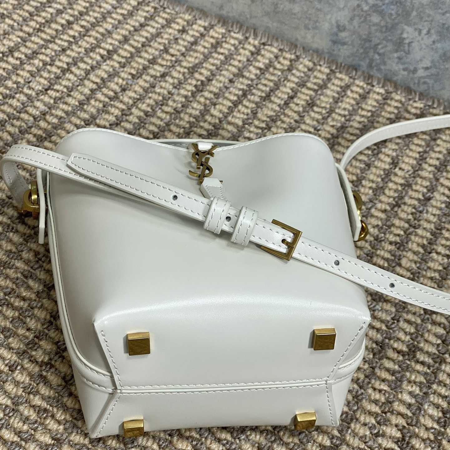 Saint Laurent Le 37 Mini In Shiny Leather - FashionPlug