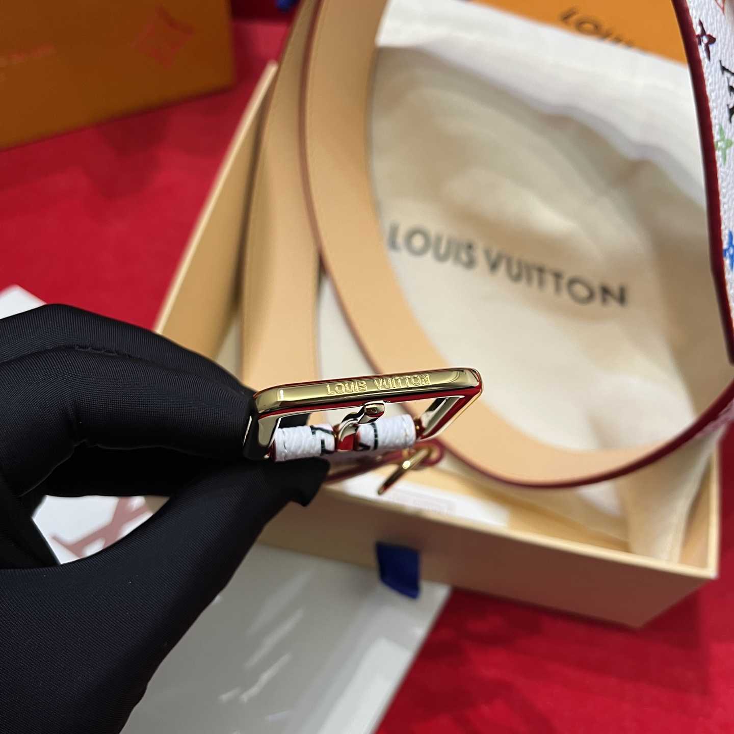 Louis Vuitton LV x TM LV D-Ring 30mm Belt   M8981W - FashionPlug