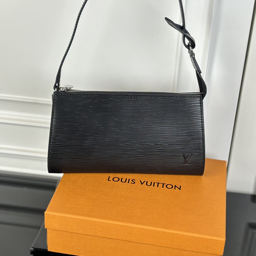 Louis Vuitton Pochette Accessoires  M82720 - FashionPlug