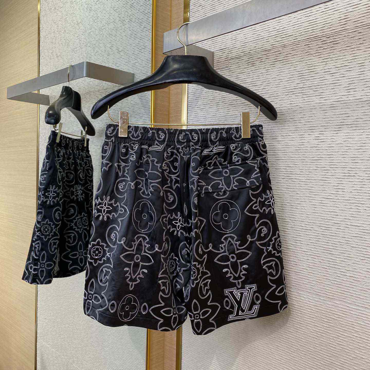 Louis Vuitton Printed Silk Shorts   1AFWOR - FashionPlug
