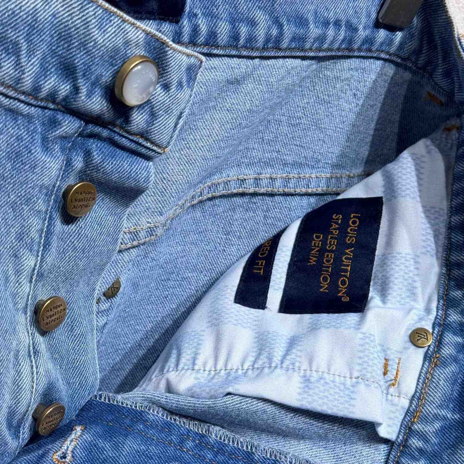Louis Vuitton LV Denim Shorts    1AGTHT - FashionPlug