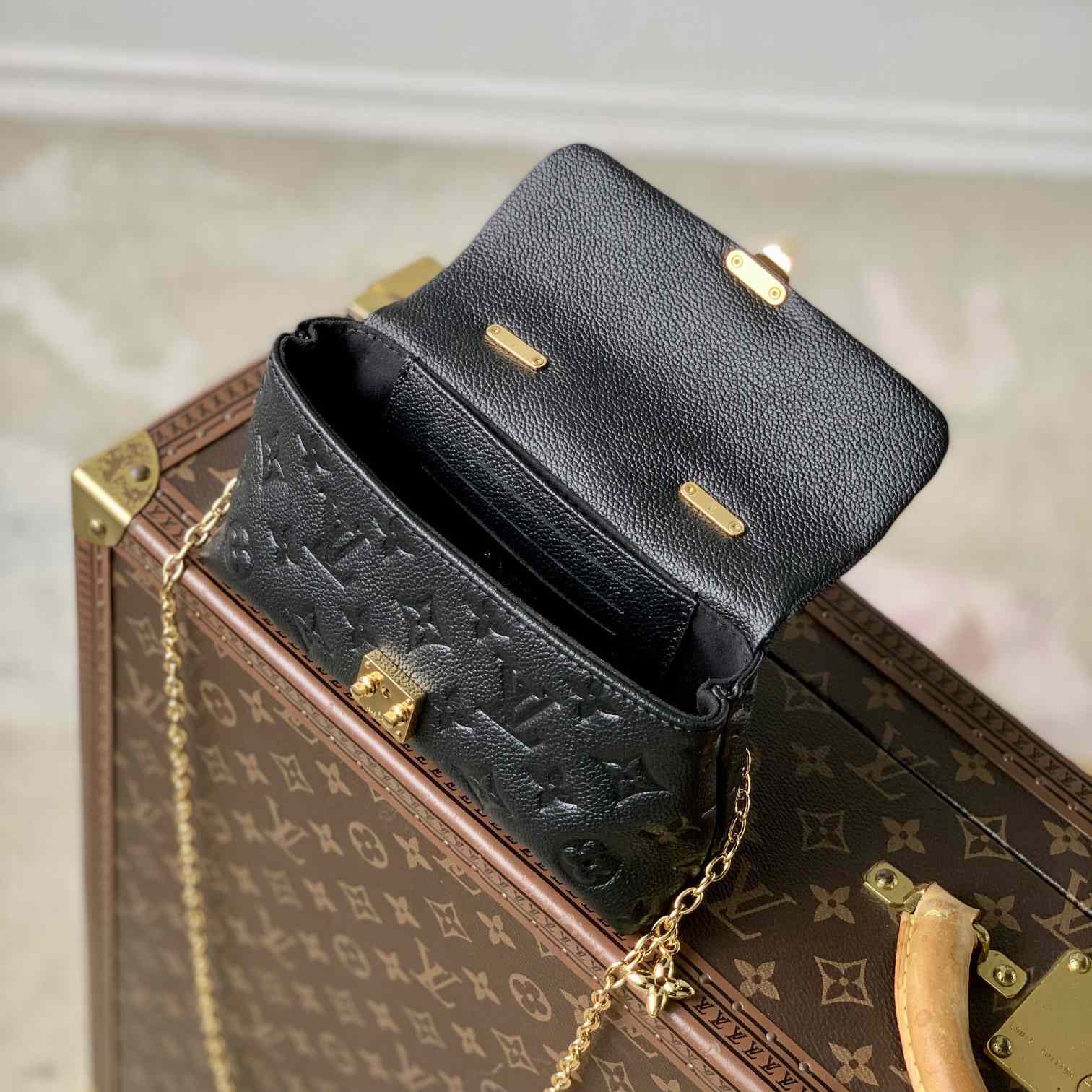 Louis Vuitton Nano Madeleine  M12144 - FashionPlug