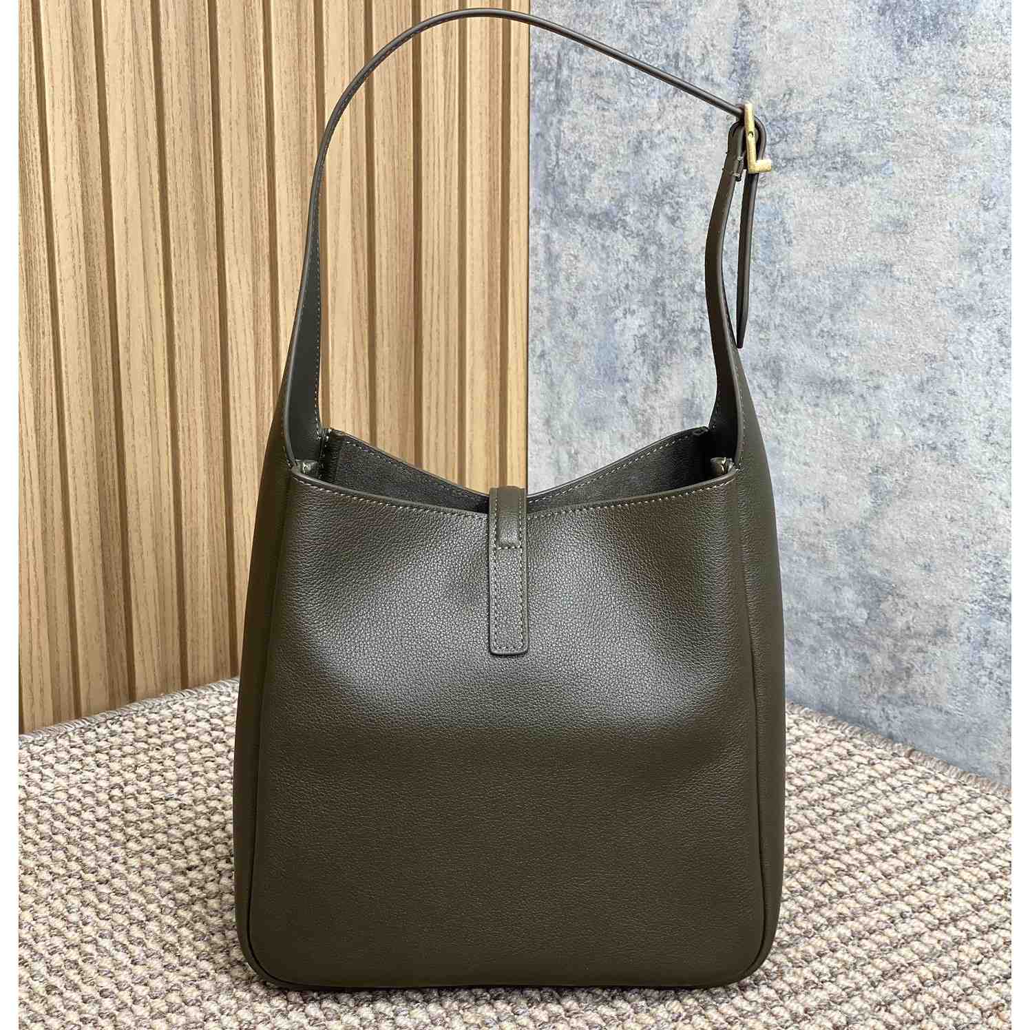 Saint Laurent LE 5 À 7 Supple Small In Grained Leather - FashionPlug