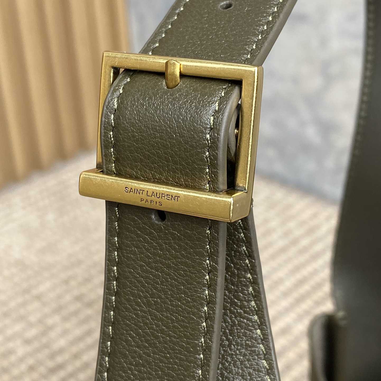 Saint Laurent LE 5 À 7 Supple Small In Grained Leather - FashionPlug