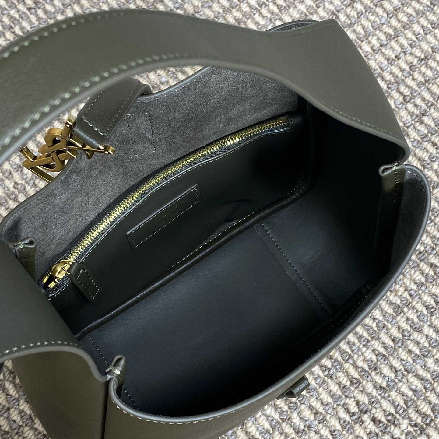 Saint Laurent LE 5 À 7 Supple Small In Grained Leather - FashionPlug