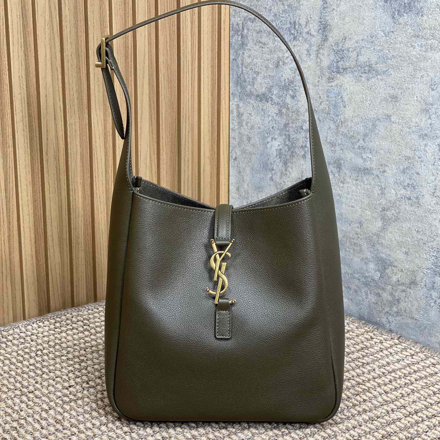 Saint Laurent LE 5 À 7 Supple Small In Grained Leather - FashionPlug