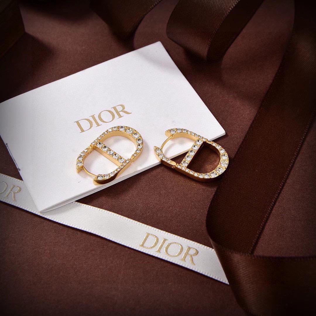 Dior 30 Montaigne Earrings - FashionPlug