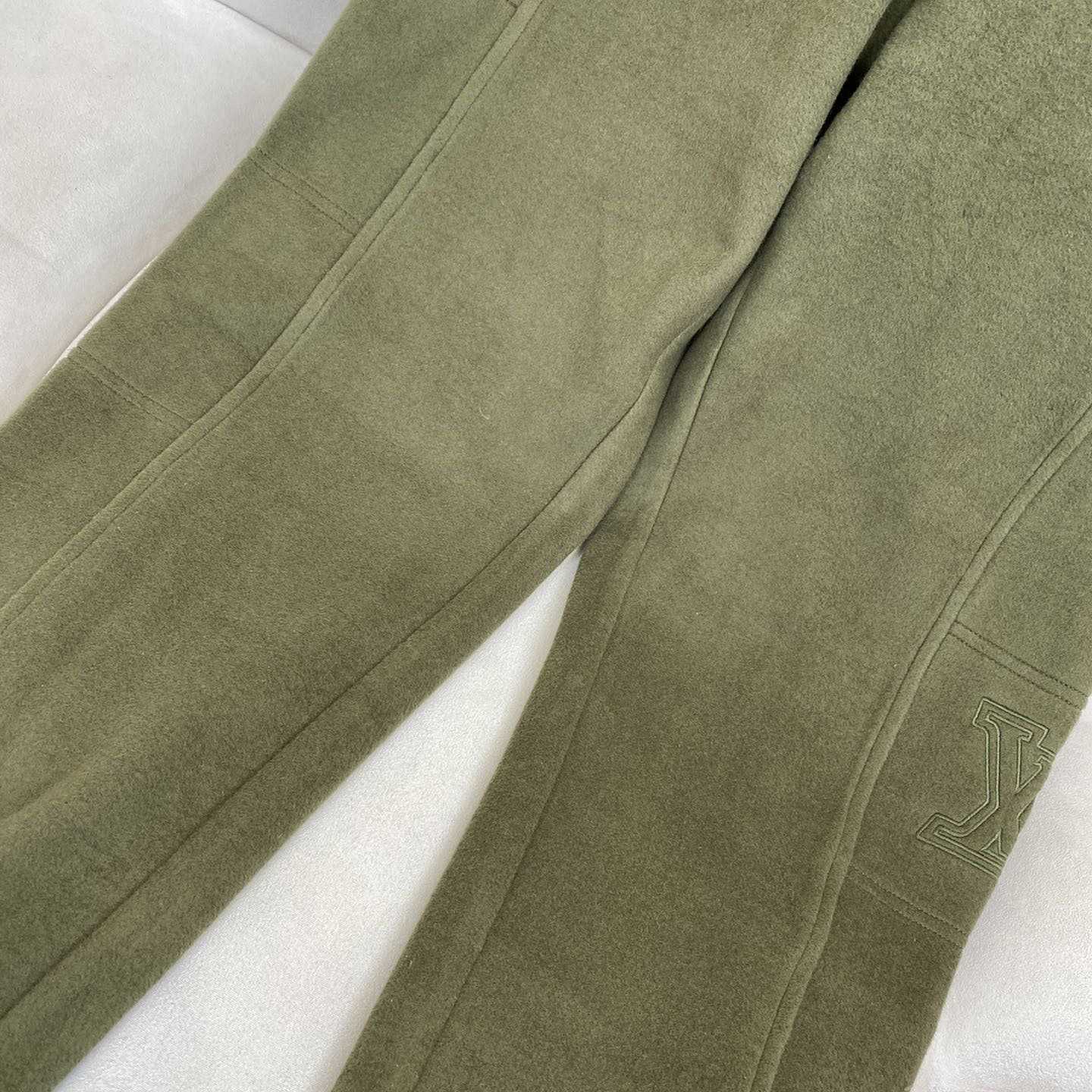 Louis Vuitton Quilted Textured Wool Pants   1AGJPS - FashionPlug