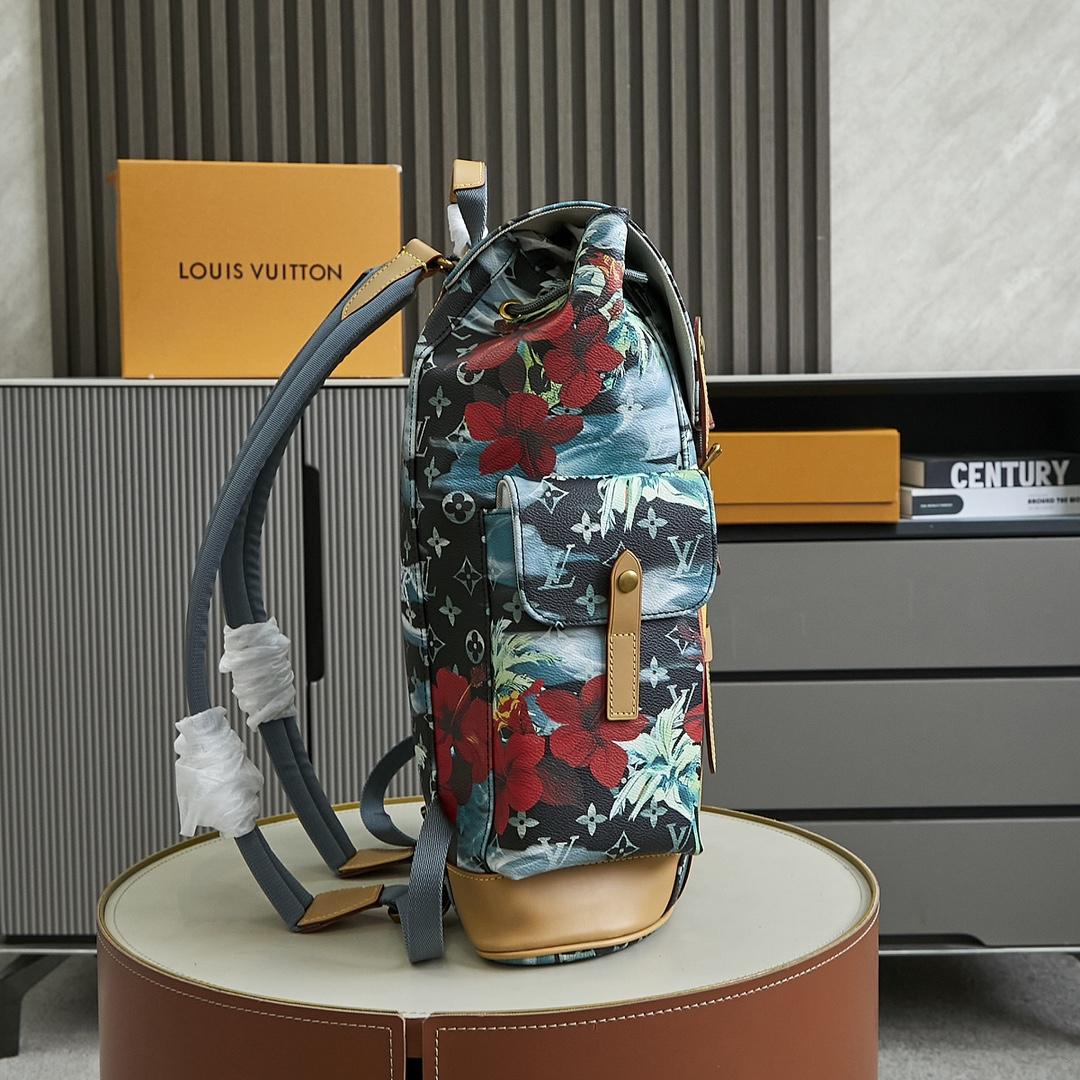Louis Vuitton Christopher MM  M24996 - FashionPlug