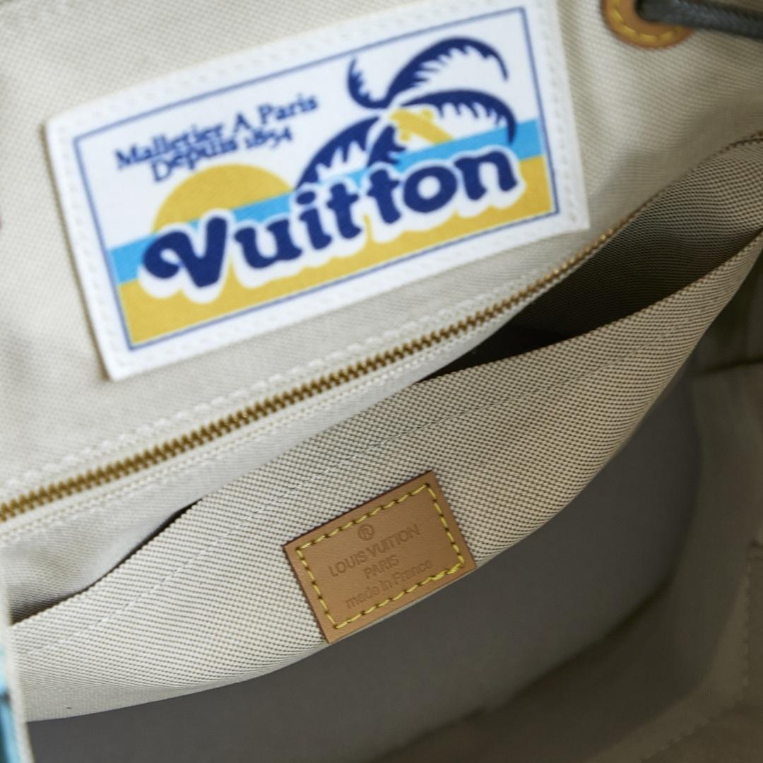 Louis Vuitton Christopher MM  M24996 - FashionPlug