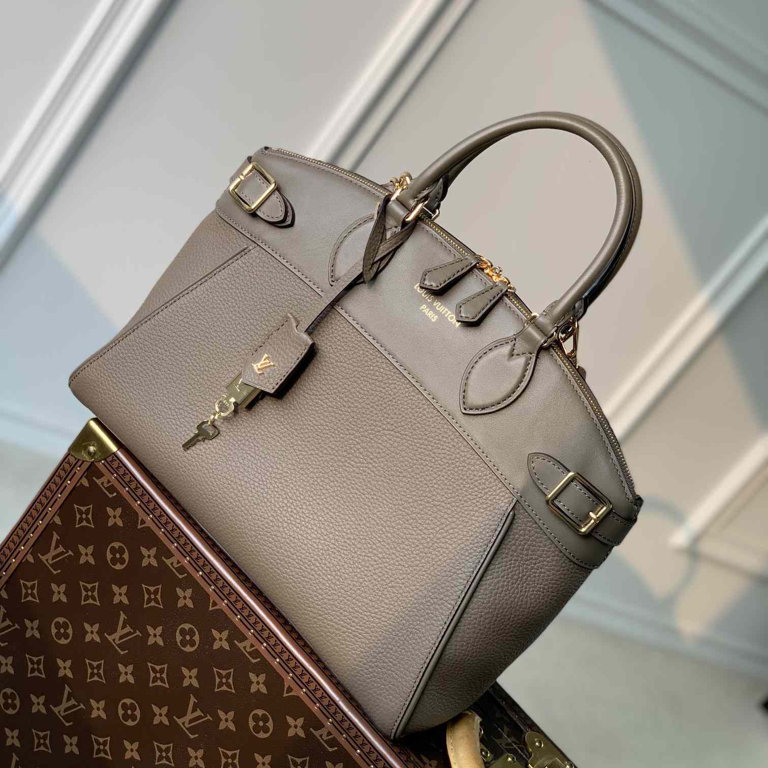 Louis Vuitton Vendôme MM  M22927 - FashionPlug
