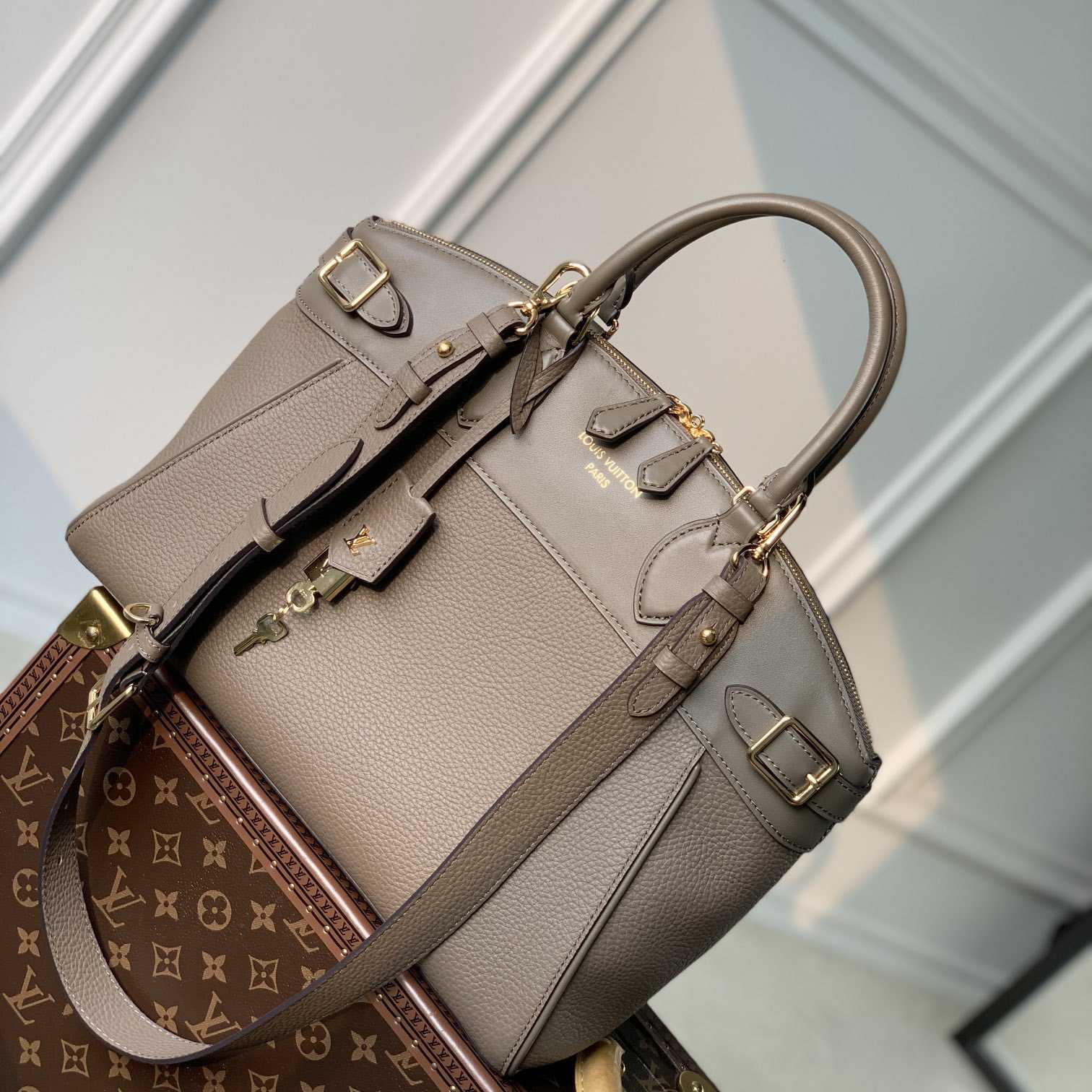 Louis Vuitton Vendôme MM  M22927 - FashionPlug