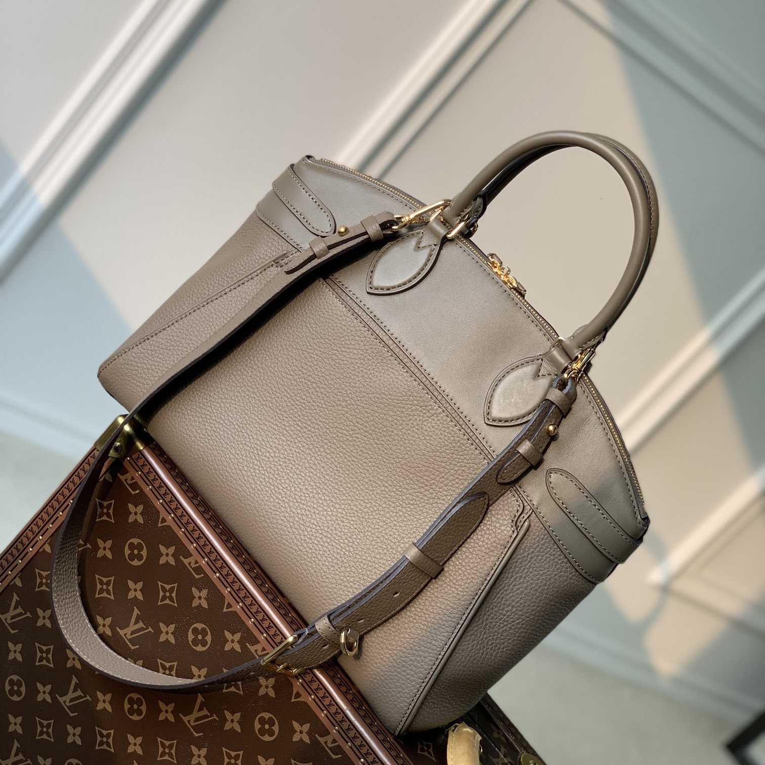 Louis Vuitton Vendôme MM  M22927 - FashionPlug