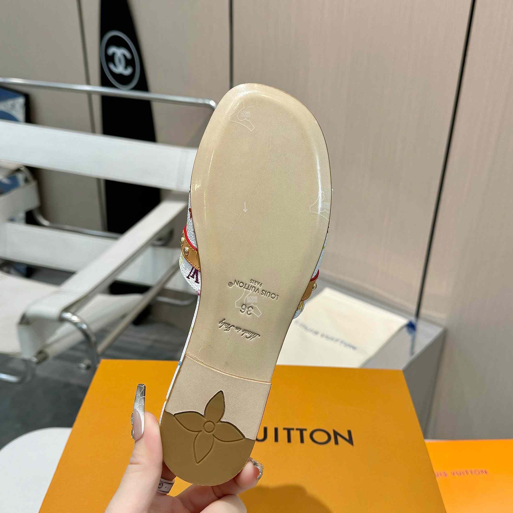 Louis Vuitton LV x TM 6AM Flat Mule   1AGZUV - FashionPlug