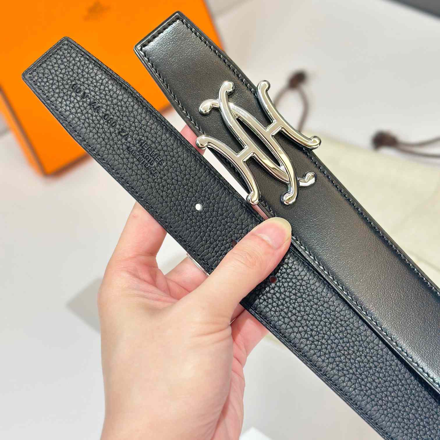 Hermes Neo Lift Belt Buckle & Reversible Leather Strap 38 mm - FashionPlug