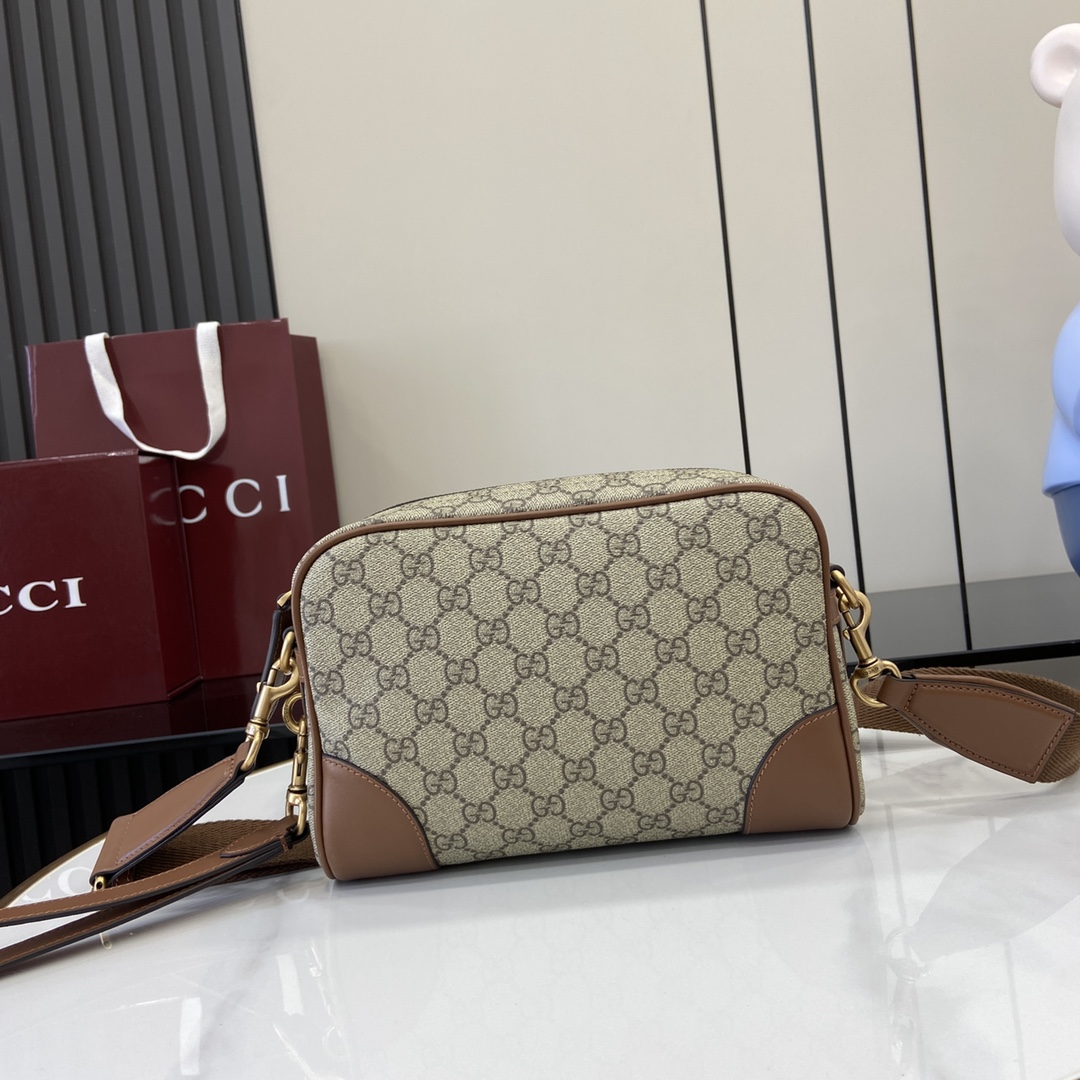 Gucci GG Emblem Small Crossbody Bag - FashionPlug