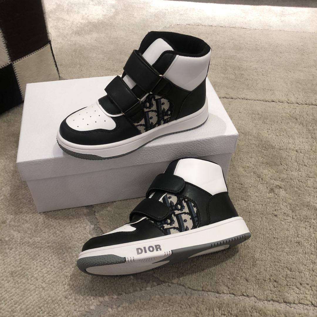 Dior Kids Sneakers - FashionPlug