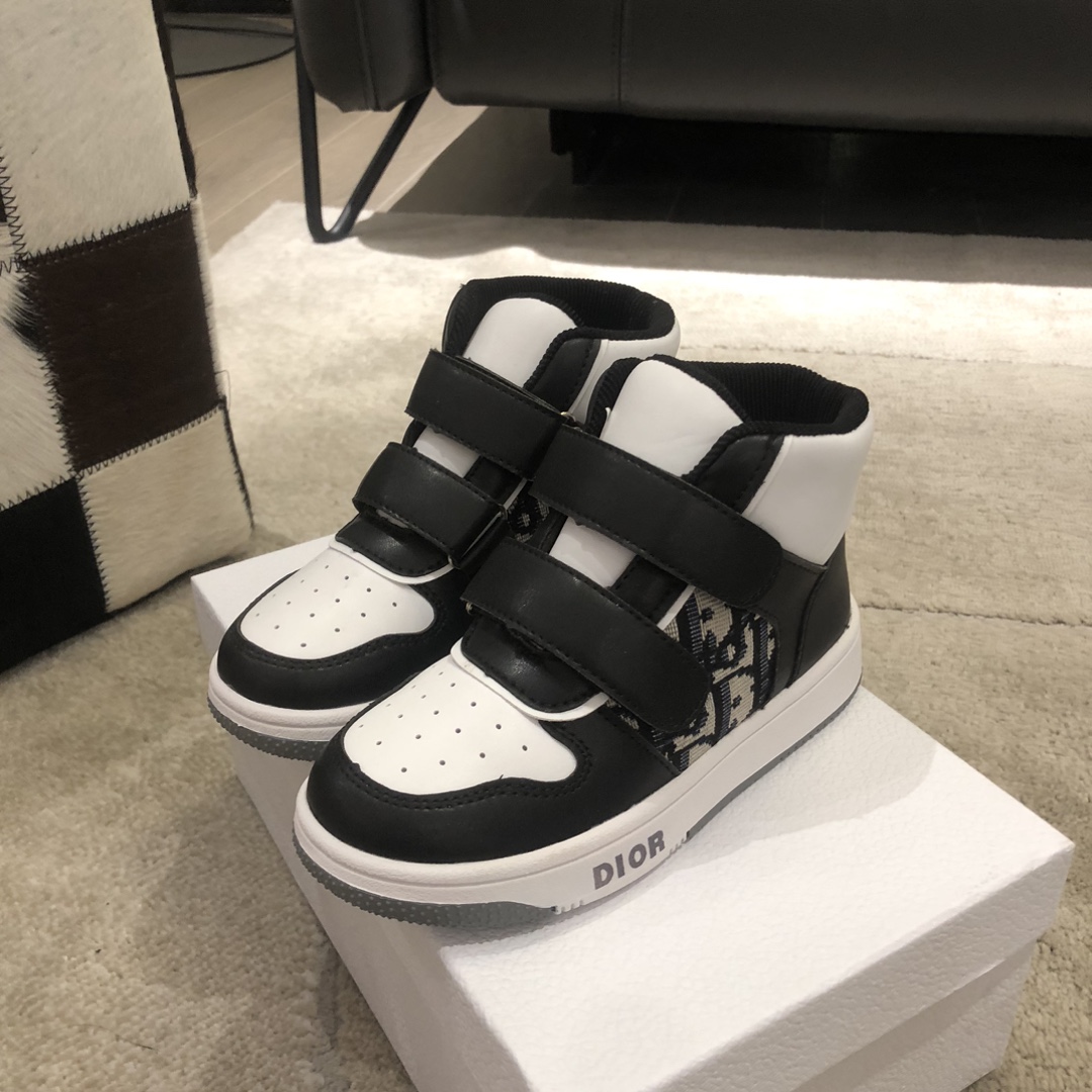 Dior Kids Sneakers - FashionPlug
