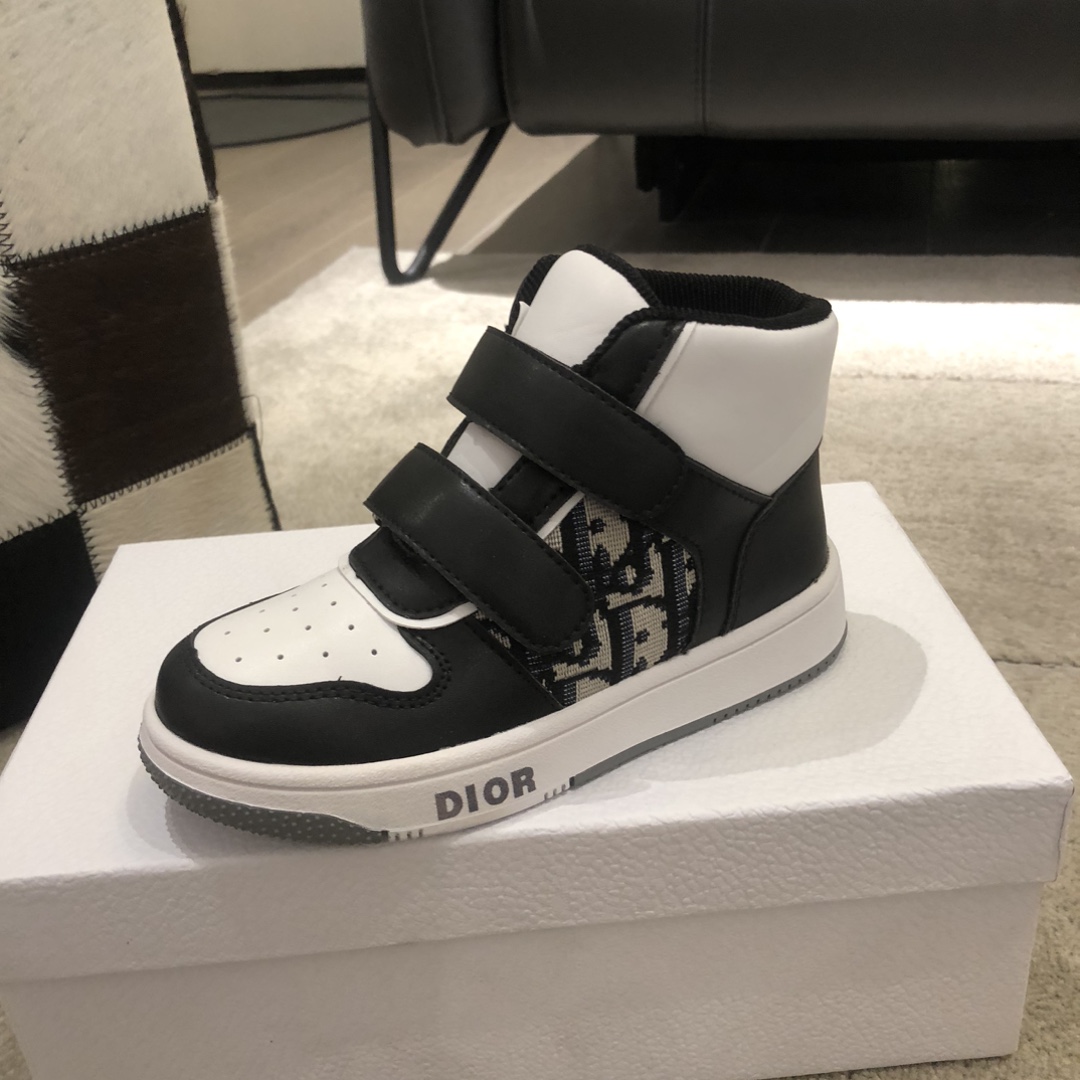 Dior Kids Sneakers - FashionPlug