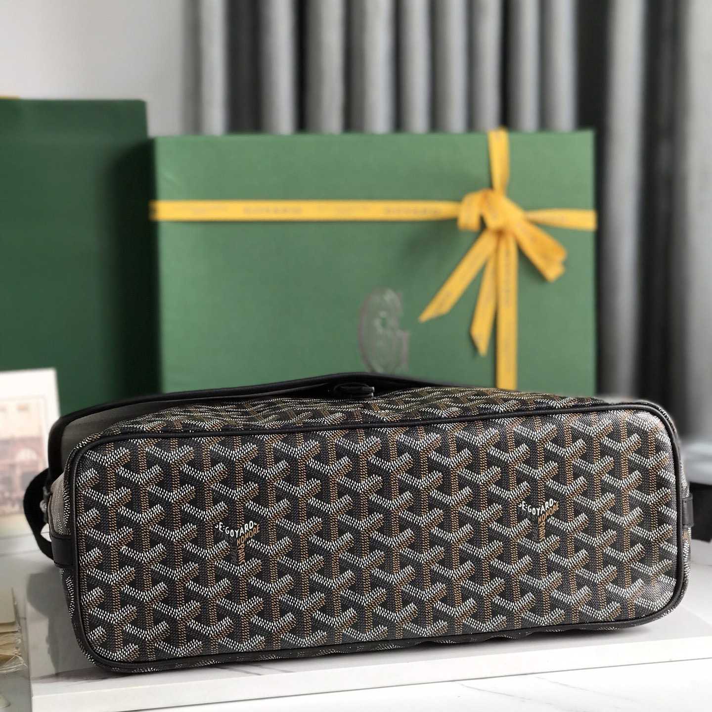 Goyard Capetien MM Messenger Bag   - FashionPlug