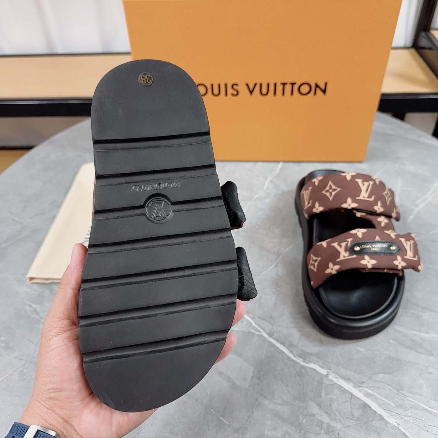Louis Vuitton Pool Pillow Flat Comfort Mule - FashionPlug