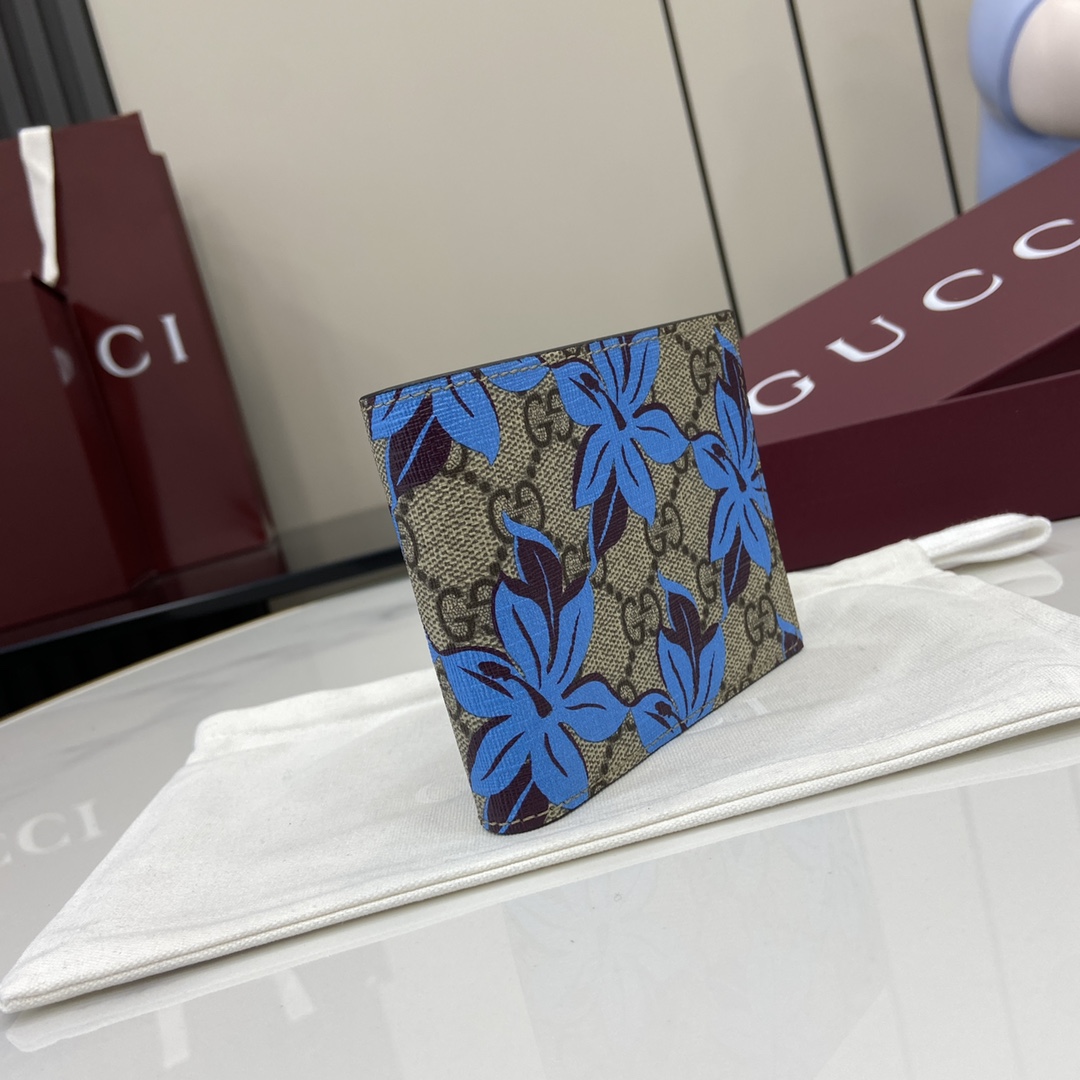 Gucci Bi-fold GG Printed Wallet - FashionPlug